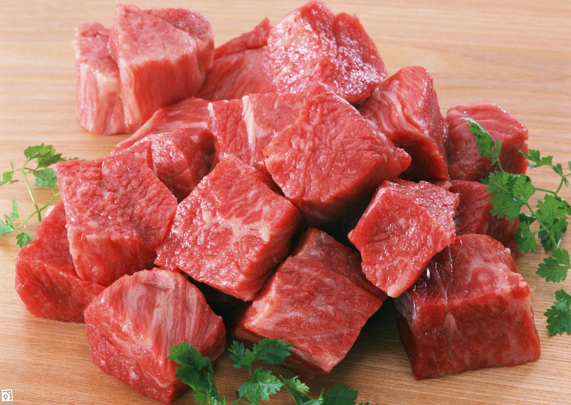 امتناع مسئولان از اعلام قیمت گوشت قرمز/ گرانی دلار به بازار گوشت رسید