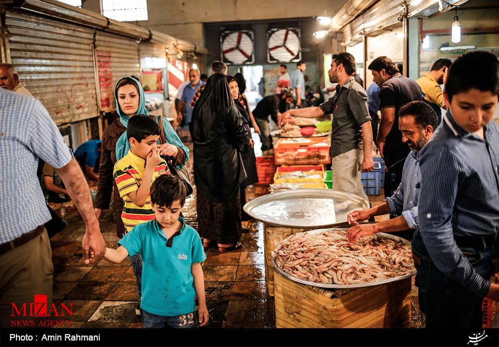 چشیدن طعم ماهی جنوب در بازار ماهی فروشان آبادان+عکس